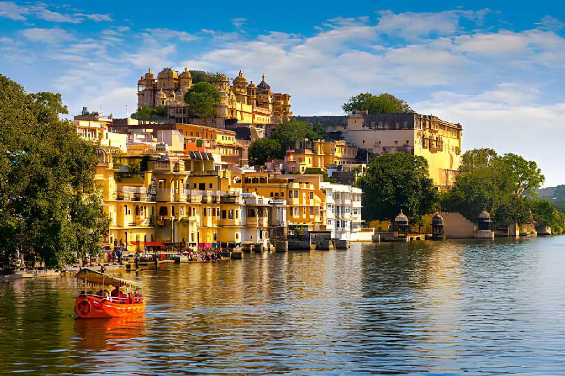 11 interesting facts about Lake City Udaipur with Rajasthan Tour